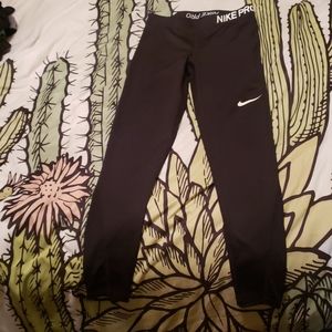 Nike dri-fit compression leggings
